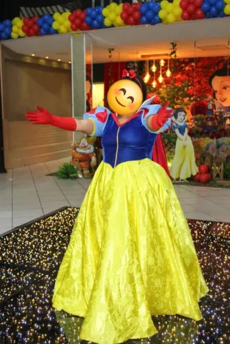 Fantasia figurino personagem vivo branca de neve