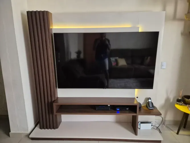 Painel para TV 65, com led