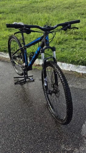 BICICLETA Shimano Altus Aro 29 16"