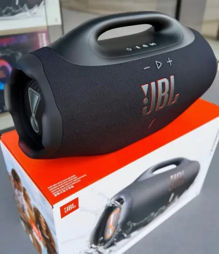 JBL com 1 mês de uso