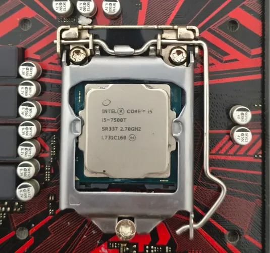 Processador Intel Core i5-7500T de 3.3 GHz DDR4