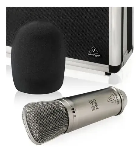 Mic B2. Usado com falha, ma funcionando