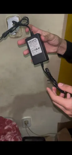 Fonte AC/DC 12V 3A Bivolt - Pino P4 - Nova
