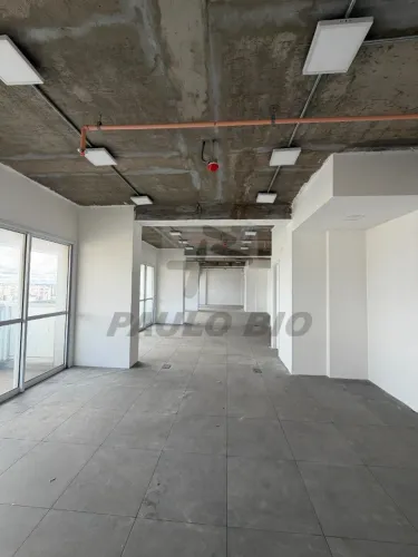 Sala Comercial para venda e locação no bairro Baeta Neves em São Bernardo do Campo - SP.