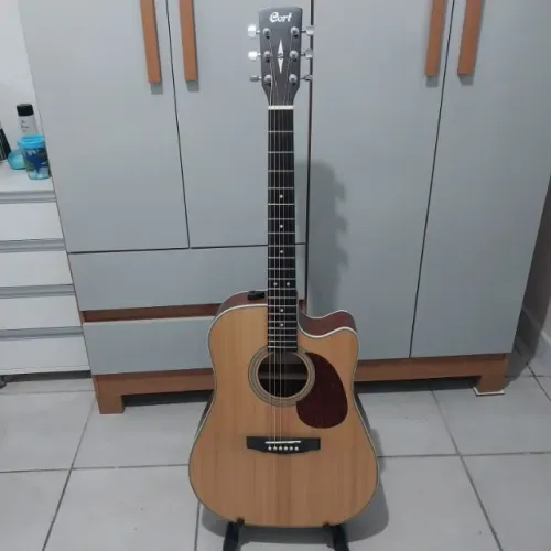 Violão folk Cort MR500ce tampo maciço eletroacústico(seminovo) + bag