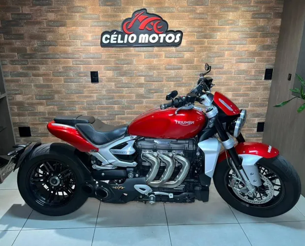 ROCKET III R 2500CC VERMELHA 2021/2021