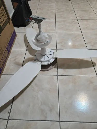 Ventilador de teto (sem tomada)