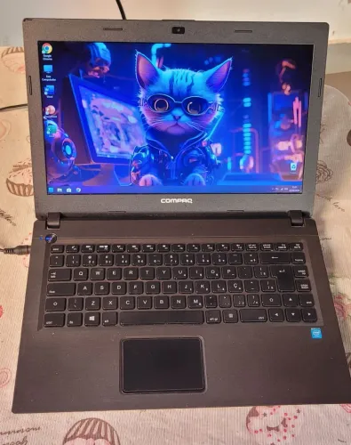 Notebook Compac Dual Core, 4GB memoria, 120GB SSD