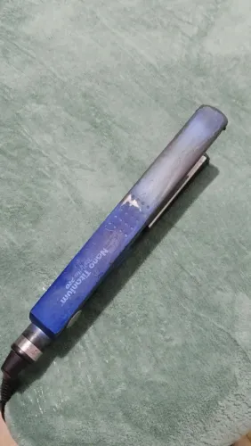 Chapinha profissional da Baby liss nano Titanium 