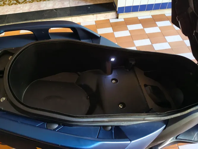 XMAX 250 ABS