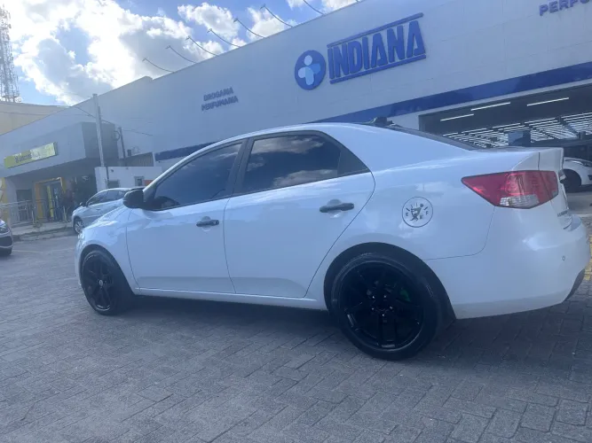 Kia Motors Cerato 1.6 16V Aut. 2013