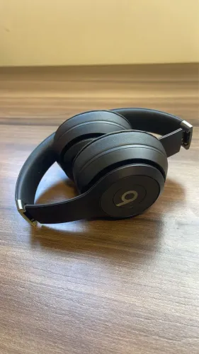 Beats Solo 4