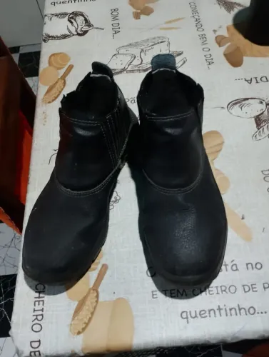 Bota bico de aço número 40