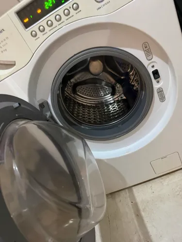 Lava e seca Electrolux 9kg 