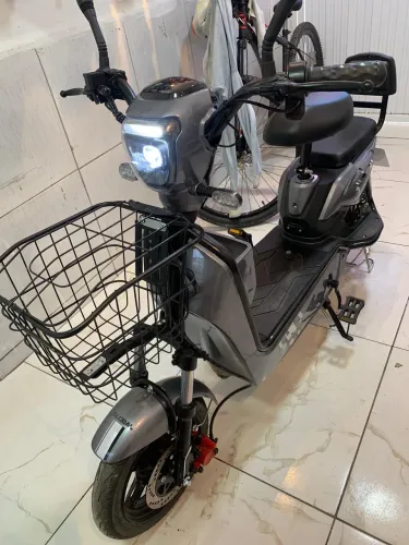 Scooter Global 500 único dono só 42kms rodado