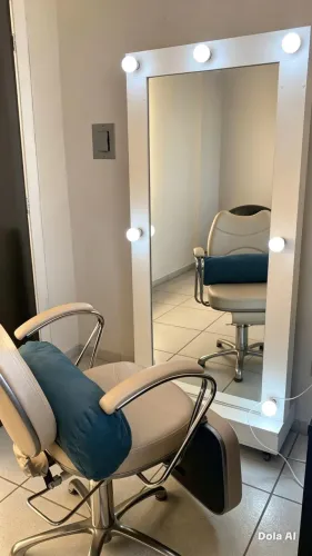 Cadeira para maquiagem c/ Espelho
