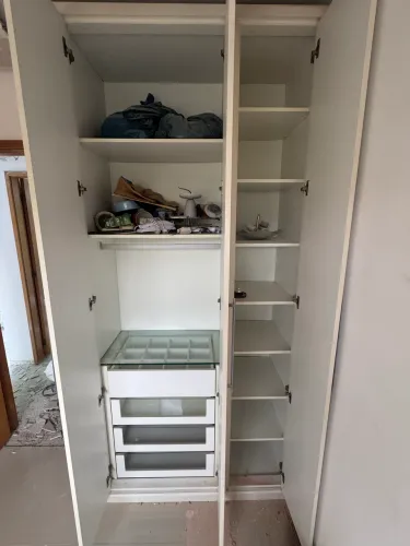 Guarda roupas modulado em perfeitas condições 