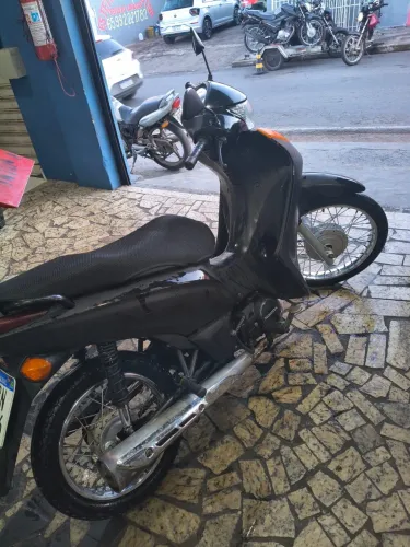 Honda Biz 100 ES 2015 - Muito Conservada (Revisada e Doc OK)