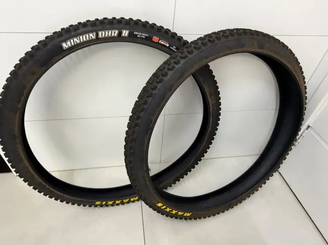 Pneus maxxis 29x2.4 Par