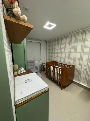 Apartamento Alto Bueno mobiliado e rico em armários