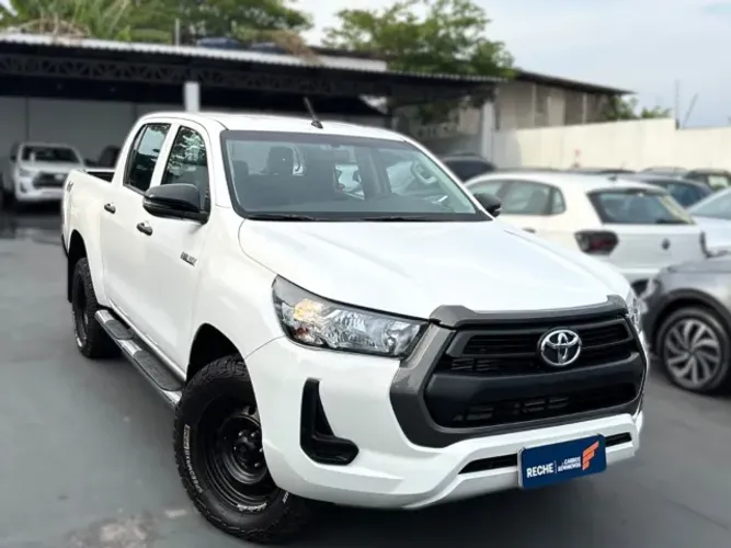 Toyota Hilux CD SR 4X4 2.8 TDI Diesel Aut. 2025