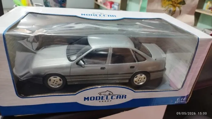 Miniatura Opel Vectra escala 1.18 Marca: Model car(alemã)