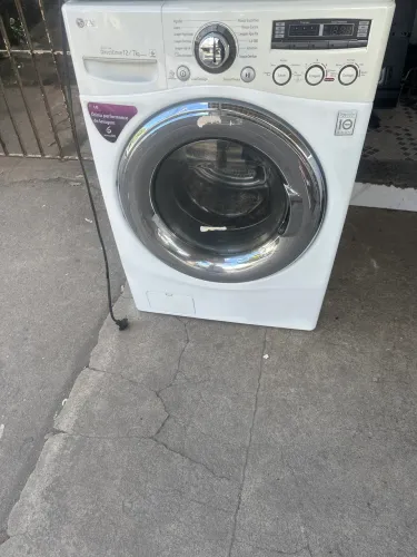 Lava e seca LG 12 kg 220 volts