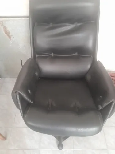 Vendo cadeira executiva em ótimo estado