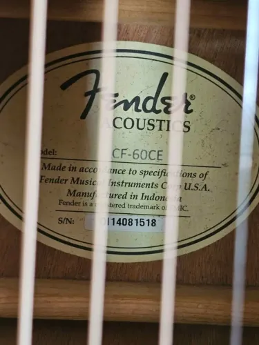 Violão Fender CF60CE