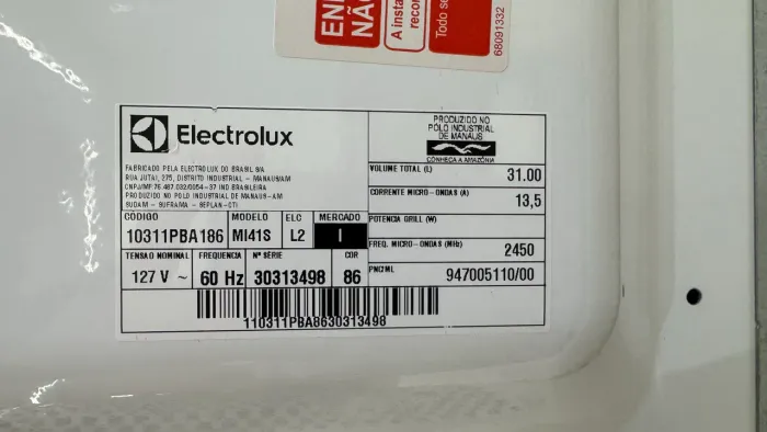 Micro-ondas Electrolux 31L cor Inox Espelhado com Painel Integrado (MI41S)
