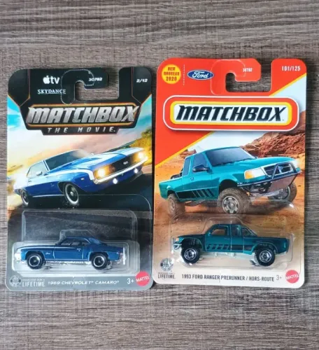 02 carrinhos Matchbox colecionáveis