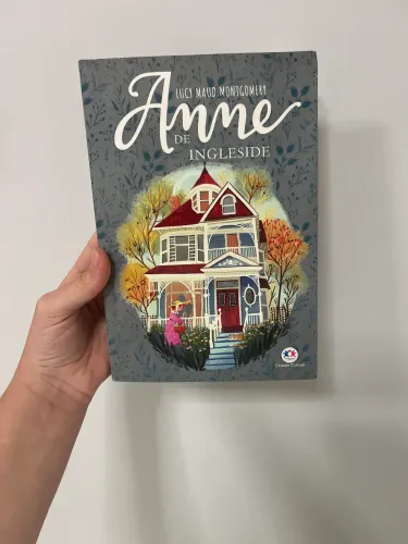Livro ?Anne de Ingleside ? seminovo