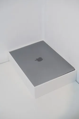 MacBook Air M1 - Caixa NF + Acessórios