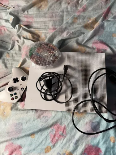 Xbox one s (com defeito)