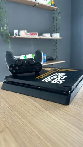 PS4 1 TERA COM GARANTIA - LOJA FISICA - ENTREGAMOS