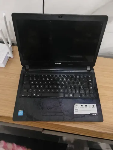 VENDO NOTEBOOK CCE COM DEFEITO NÃO TENHO CARREGADOR 