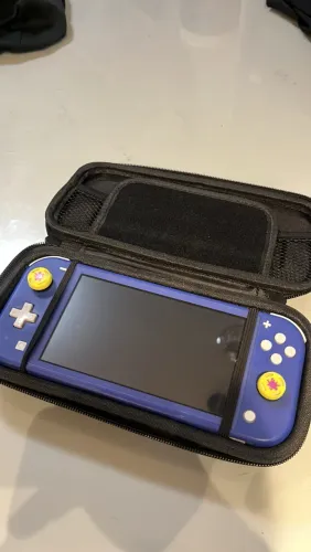 Nintendo Switch Lite - DESBLOQUEADO