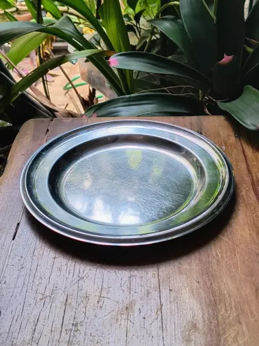 bandeja em inox prata redonda anos 60 antigo antiquario decoração vintage casa cozinha