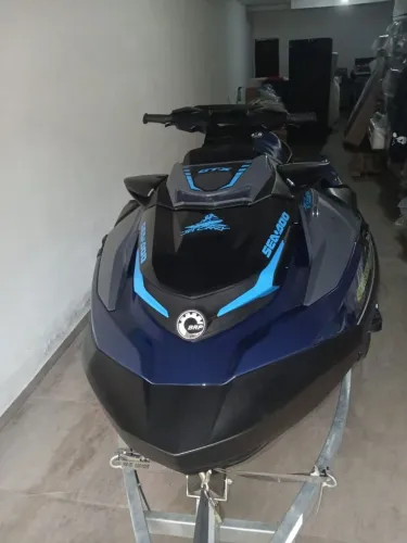 Jet ski seeadoo GTX 230 ANO 2026