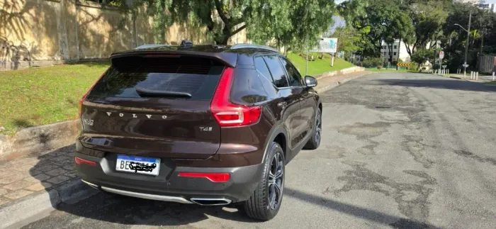 Volvo XC40 T-4 2.0 190cv FWD 2020