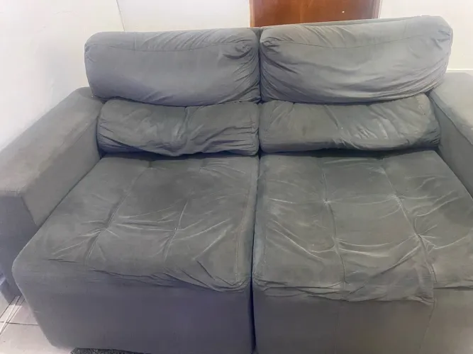 Sofá retrátil e reclinável