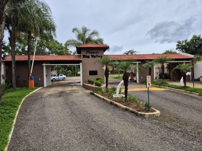 Chácara Condomínio para Venda em Cajuru, Condomínio Big Valley, 4 dormitórios, 3 suítes, 6