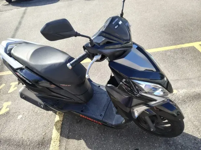 Honda Biz Elite Preta - Praticidade, Economia e Estilo para o Dia a Dia