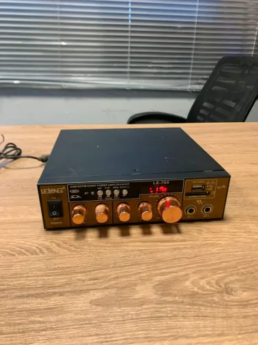 SOM AMPLIFICADOR LELONG LE-705