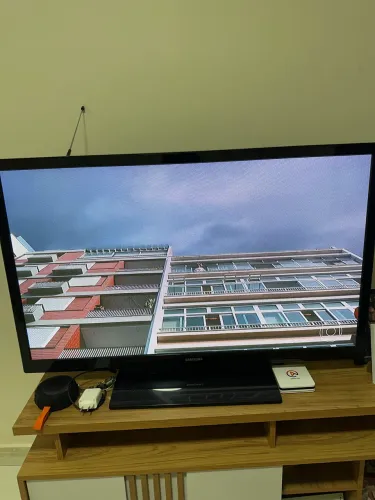 Vendo tv 43 polegadas 