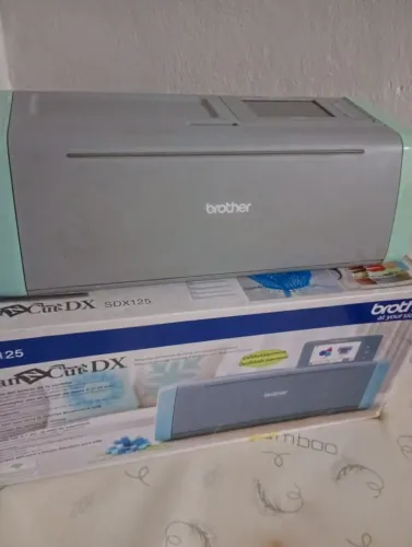 Máquina de Cortar Topo de Bolo