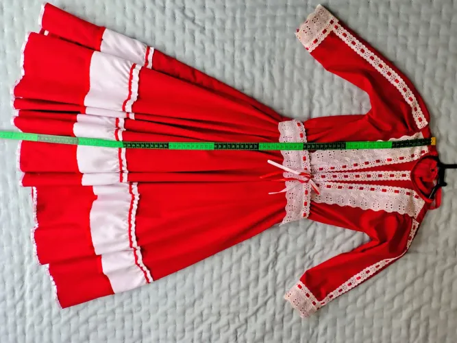Vestido de prenda infantil 