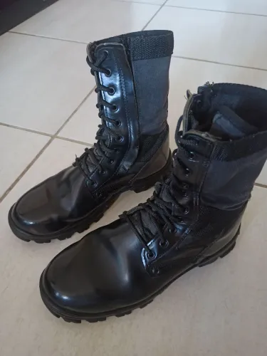 Bota coturno extraleve com zíper Tam 41