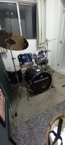 Bateria Nagano Fusion 20? Completa + Pratos Orion Rage 10
