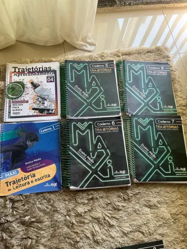 Livros 2 ano ensino médio- editora maxi